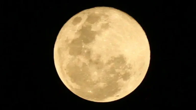 Sturgeon Moon Bertepatan dengan Supermoon